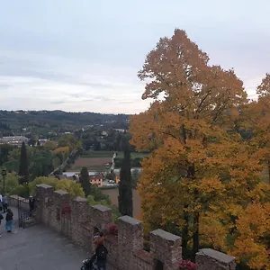 Elegante E Spazioso Bilocale In Zona Certosa Appartamento